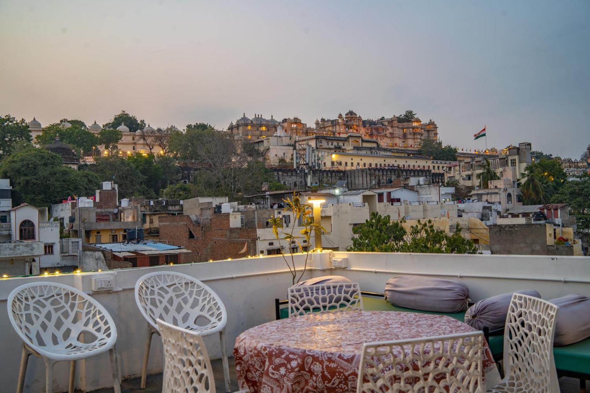 Footprint Hostel Udaipur Eksteriør billede